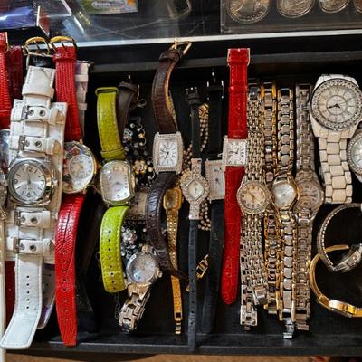 Sale Photo Thumbnail #161