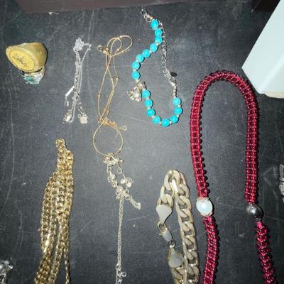 Sale Photo Thumbnail #195