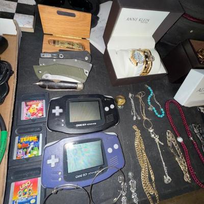 Sale Photo Thumbnail #199