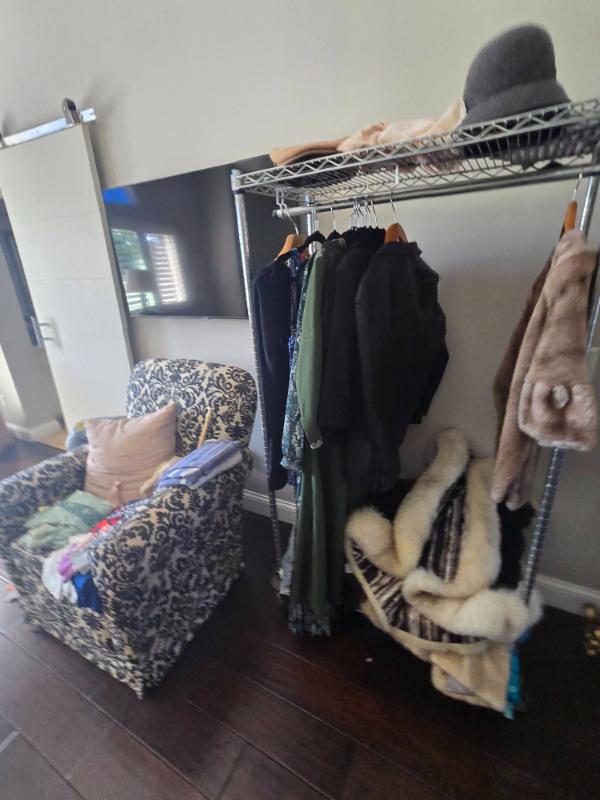 Sale Photo Thumbnail #19