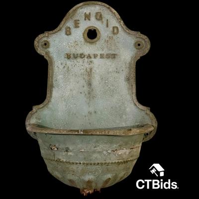 DS126 - Decorative Lightweight Metal Reproduction Wall Fountain - 29" x 20"