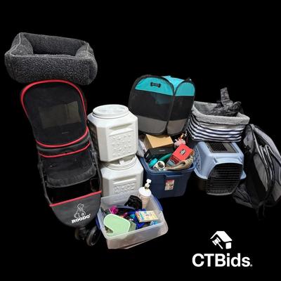 DS526 - Dog Group of Care Items and Supplies 