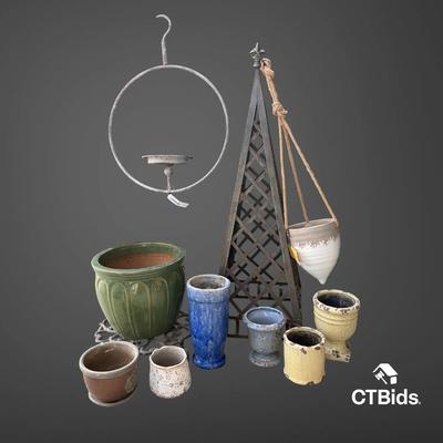 DS128 - Outdoor Decor Group 1