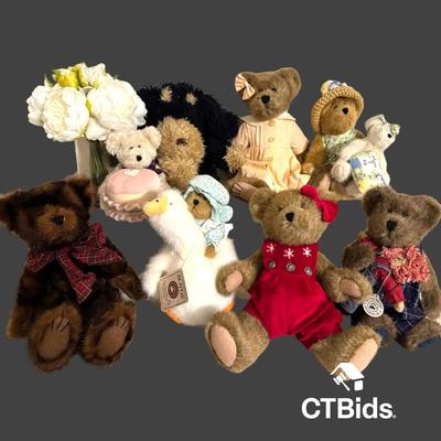 DS509 - Boyd’s Bears and Dog, Mixed Group #1