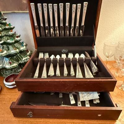 Sale Photo Thumbnail #119