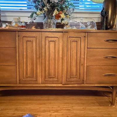 Sale Photo Thumbnail #522