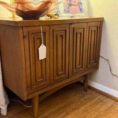 Sale Photo Thumbnail #527