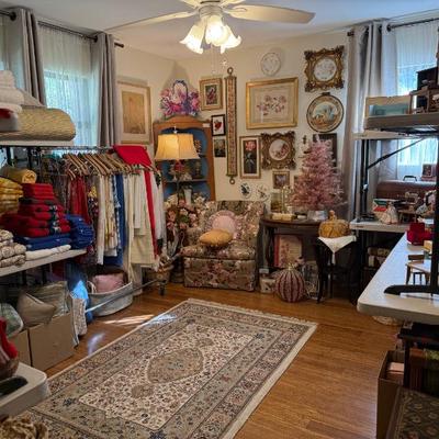 Sale Photo Thumbnail #373