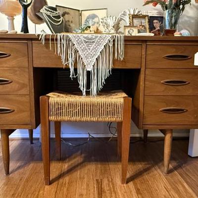 Sale Photo Thumbnail #535