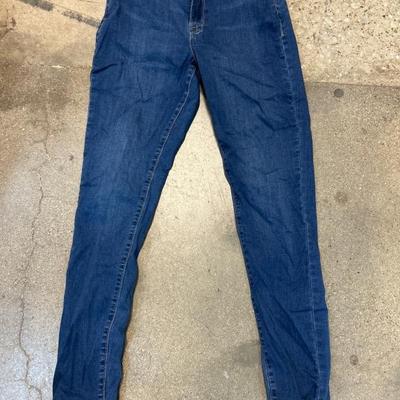 Sale Photo Thumbnail #165