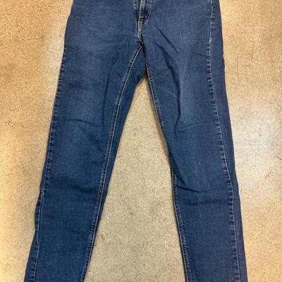 Sale Photo Thumbnail #96