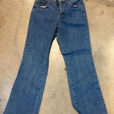 Sale Photo Thumbnail #32