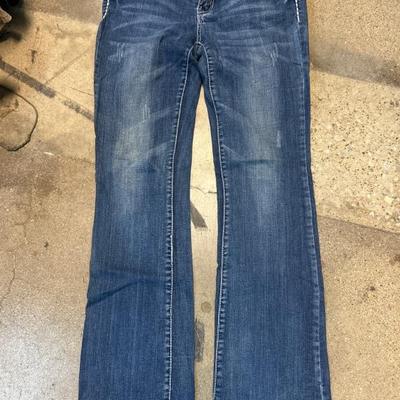 Sale Photo Thumbnail #199