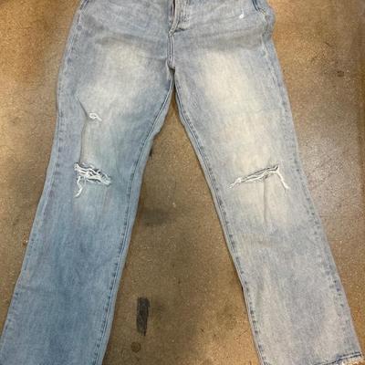 Sale Photo Thumbnail #118