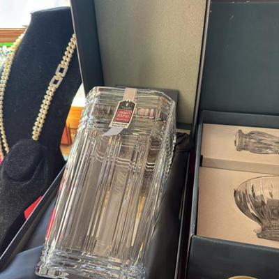 Sale Photo Thumbnail #254