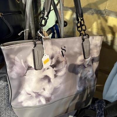 Sale Photo Thumbnail #151