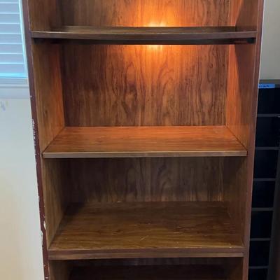 Display Cabinet With Light