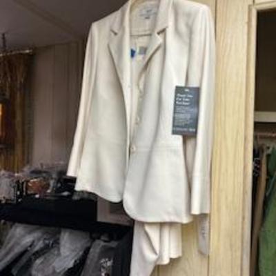 Sale Photo Thumbnail #93