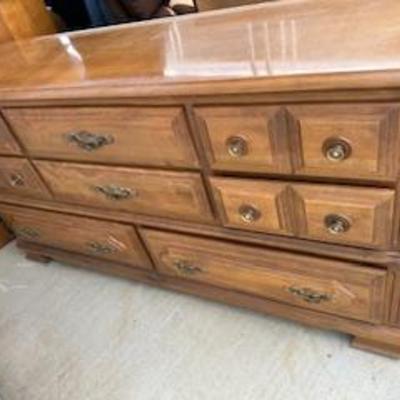 Sale Photo Thumbnail #233