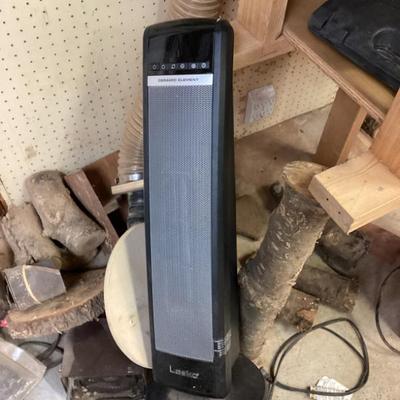 Sale Photo Thumbnail #55: Lasko ceramic tower space heater