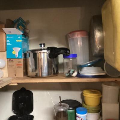 Sale Photo Thumbnail #164: Stoorage containers