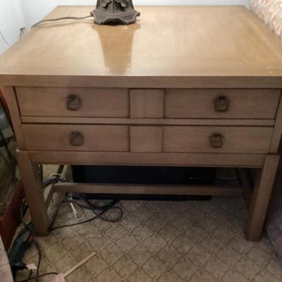 Sale Photo Thumbnail #14: Mid century crestview collection ashland brown cocktail table