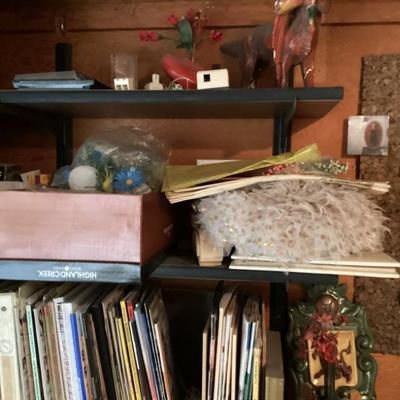 Sale Photo Thumbnail #73: Record albums