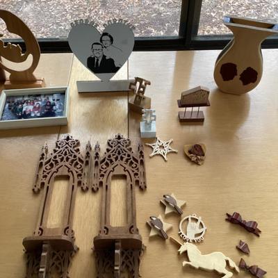 Sale Photo Thumbnail #110: Small nic nacs