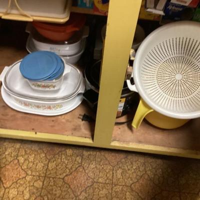 Sale Photo Thumbnail #152: Dinner plates