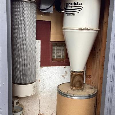 Sale Photo Thumbnail #2: Oneida air system cyclone dust separator