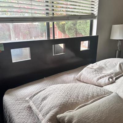 Sale Photo Thumbnail #103