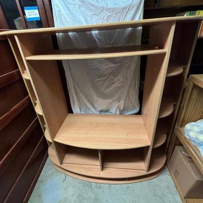 Entertainment center