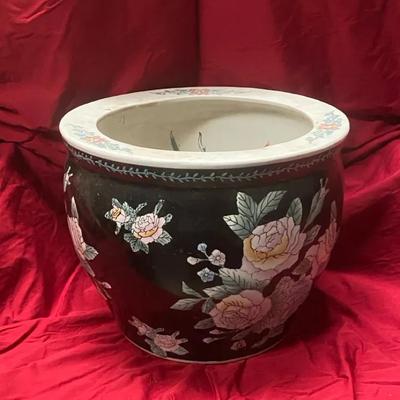 Chinese Ornate Crock