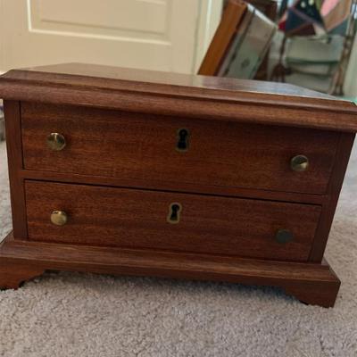 Sale Photo Thumbnail #89