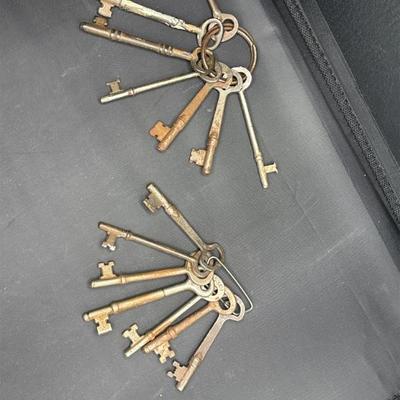 Sale Photo Thumbnail #128