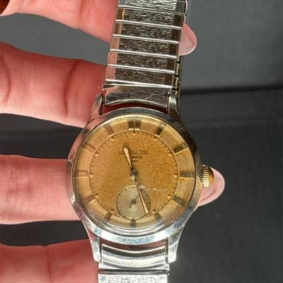 Sale Photo Thumbnail #100