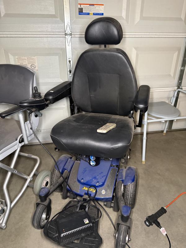 Sale Photo Thumbnail #9