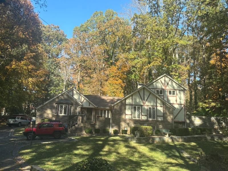 Sale Photo Thumbnail #3