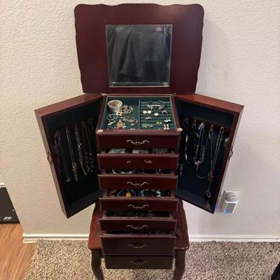 Full Jewelry Chest
