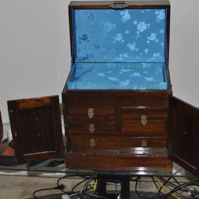 Sale Photo Thumbnail #34