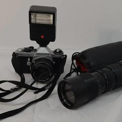 2 Pentax ME Super 35mm Camea - Vivitar 85-205mm 1:38 Autozoom with Case - Made in Japan