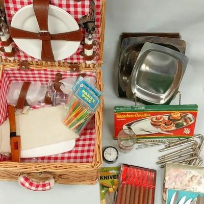 Retro Picnic and Dining Collection 