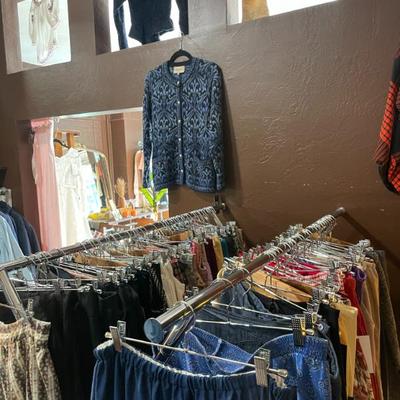 Sale Photo Thumbnail #11