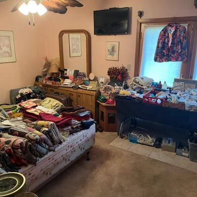 Sale Photo Thumbnail #164