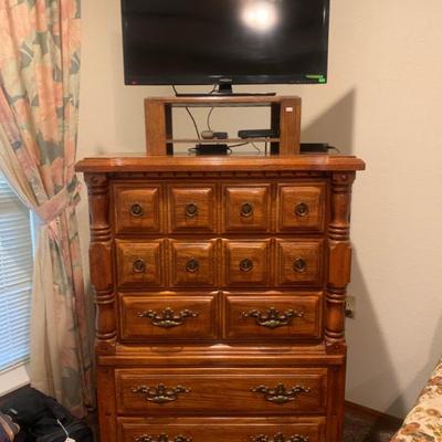 Sale Photo Thumbnail #32