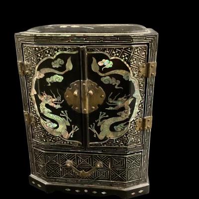 Sale Photo Thumbnail #171