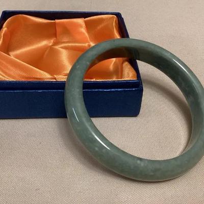MMP127 Green Jade Bangle Bracelet New