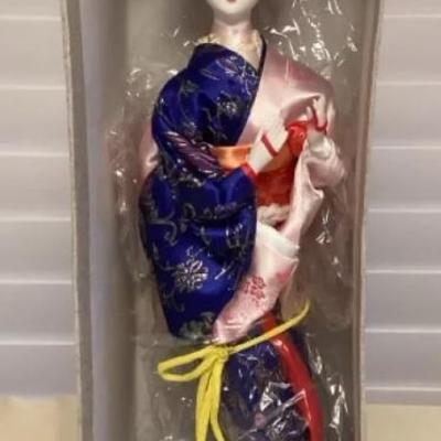 MMP024 Japanese Doll