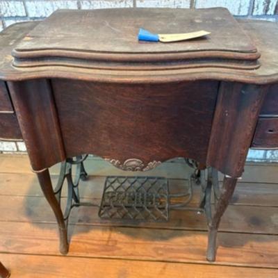 Sale Photo Thumbnail #167: antique sewing macine $65