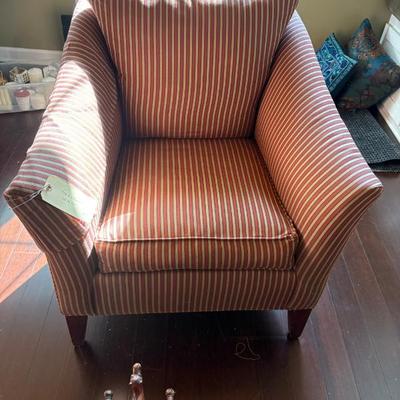 Sale Photo Thumbnail #136: Ethan Allen chair $59
2 available